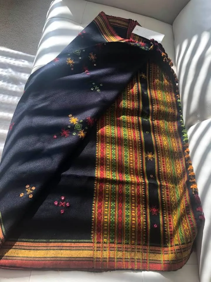 Black Handwoven Acrylic Woolen Shawl