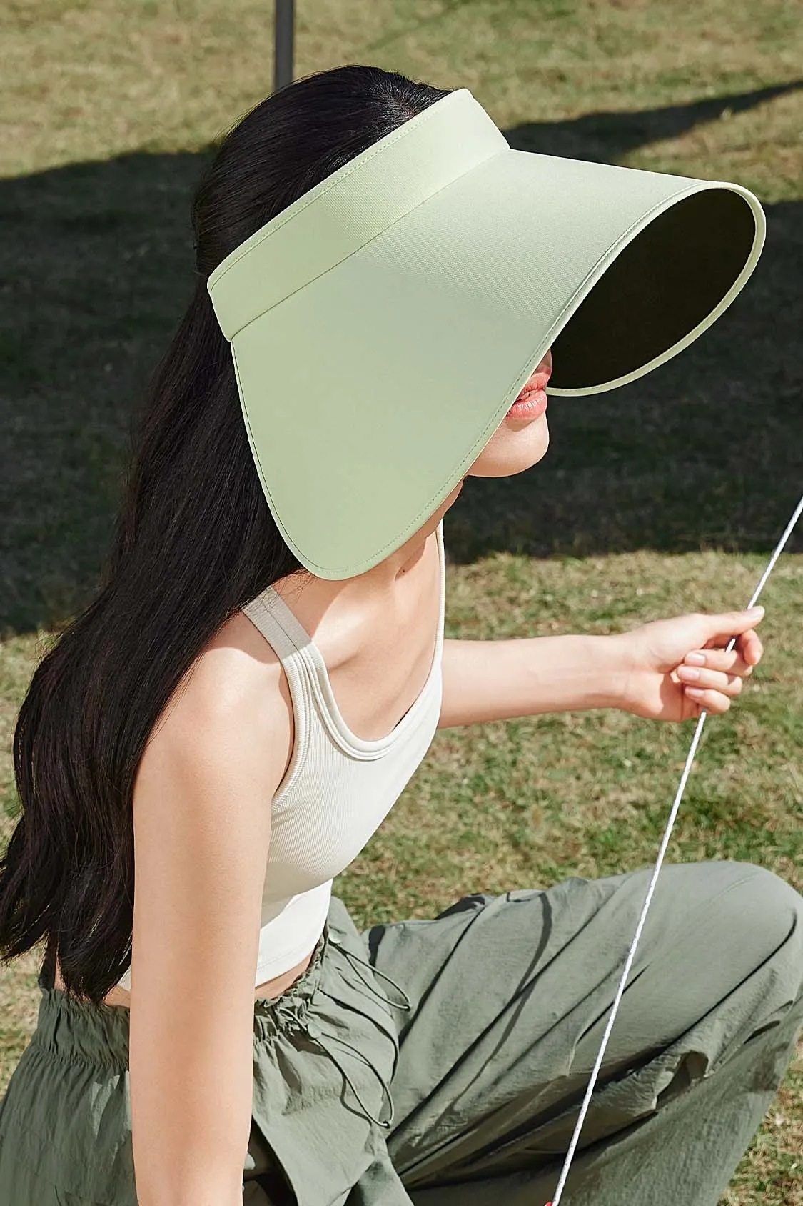 Breeze - Women's Ultra Wide Brim Bonnet-style Visor UPF50 