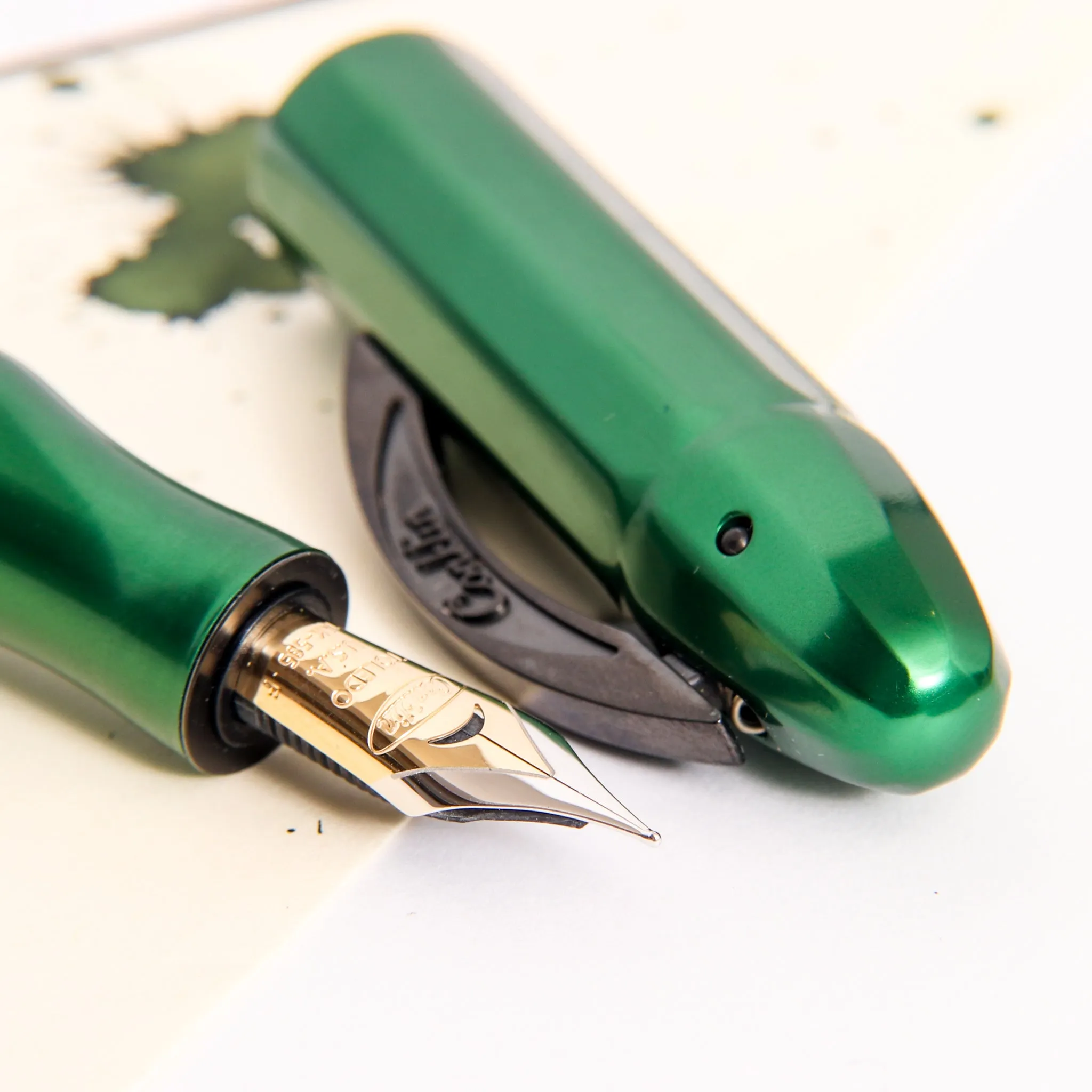 Conklin Nozac Classic 125th Anniversary Green Fountain Pen