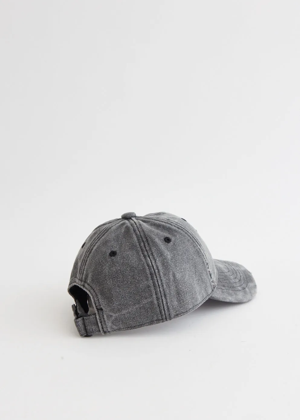 Cunov Canvas Distressed Cap