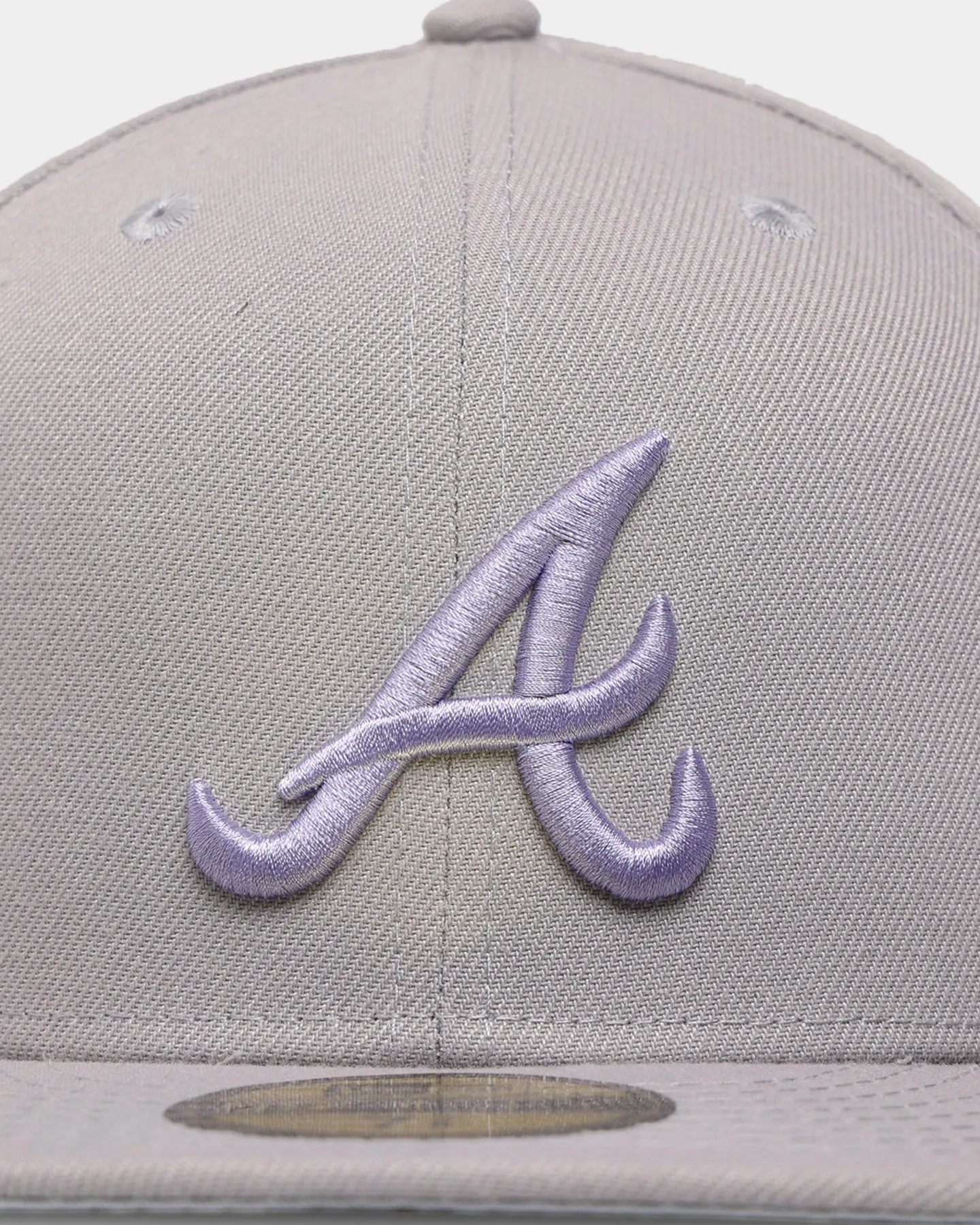 New Era Atlanta Braves 'Purple Smoke' 59FIFTY Fitted Grey/Lavender